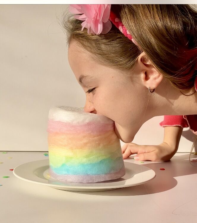 Mini Candy Floss Cake - Image 6